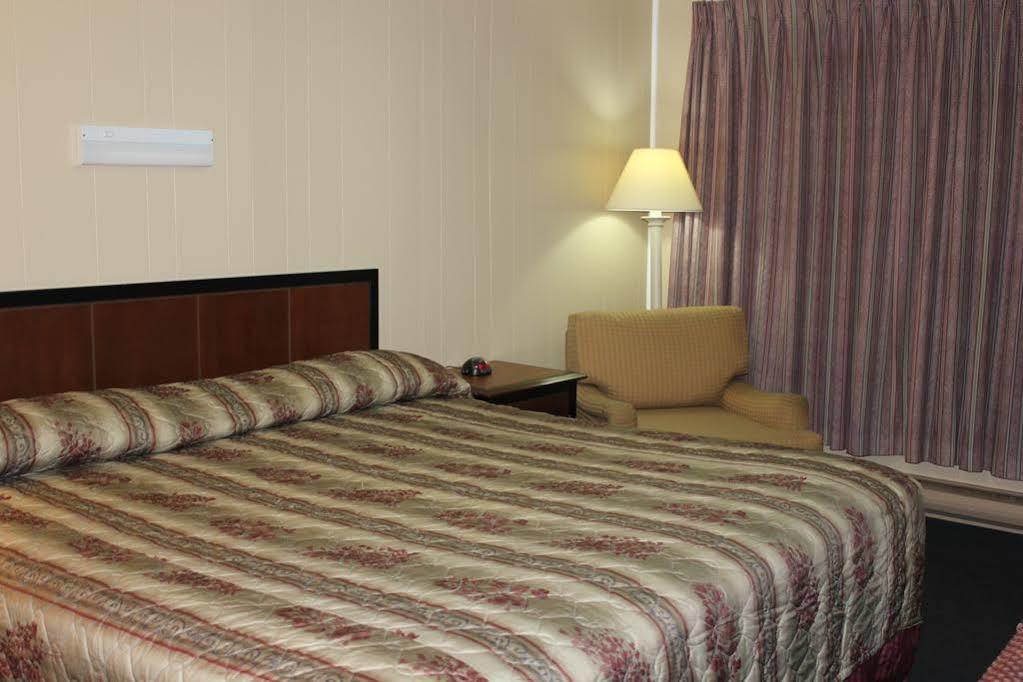 Nights Inn Owen Sound Exterior photo